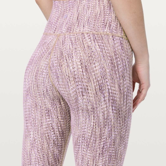 Lululemon Wunder Under 25" - Picture 3 of 11